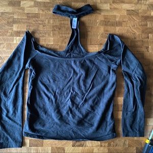 american apparel black top with choker
